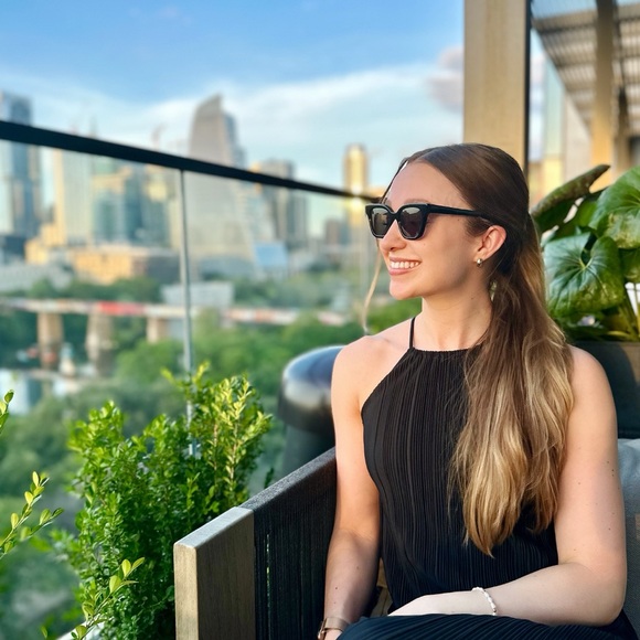 Meet your Posher, Haley - Picture 1 of 1